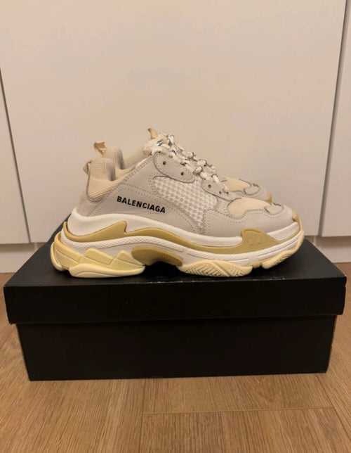 Balenciaga Triple S