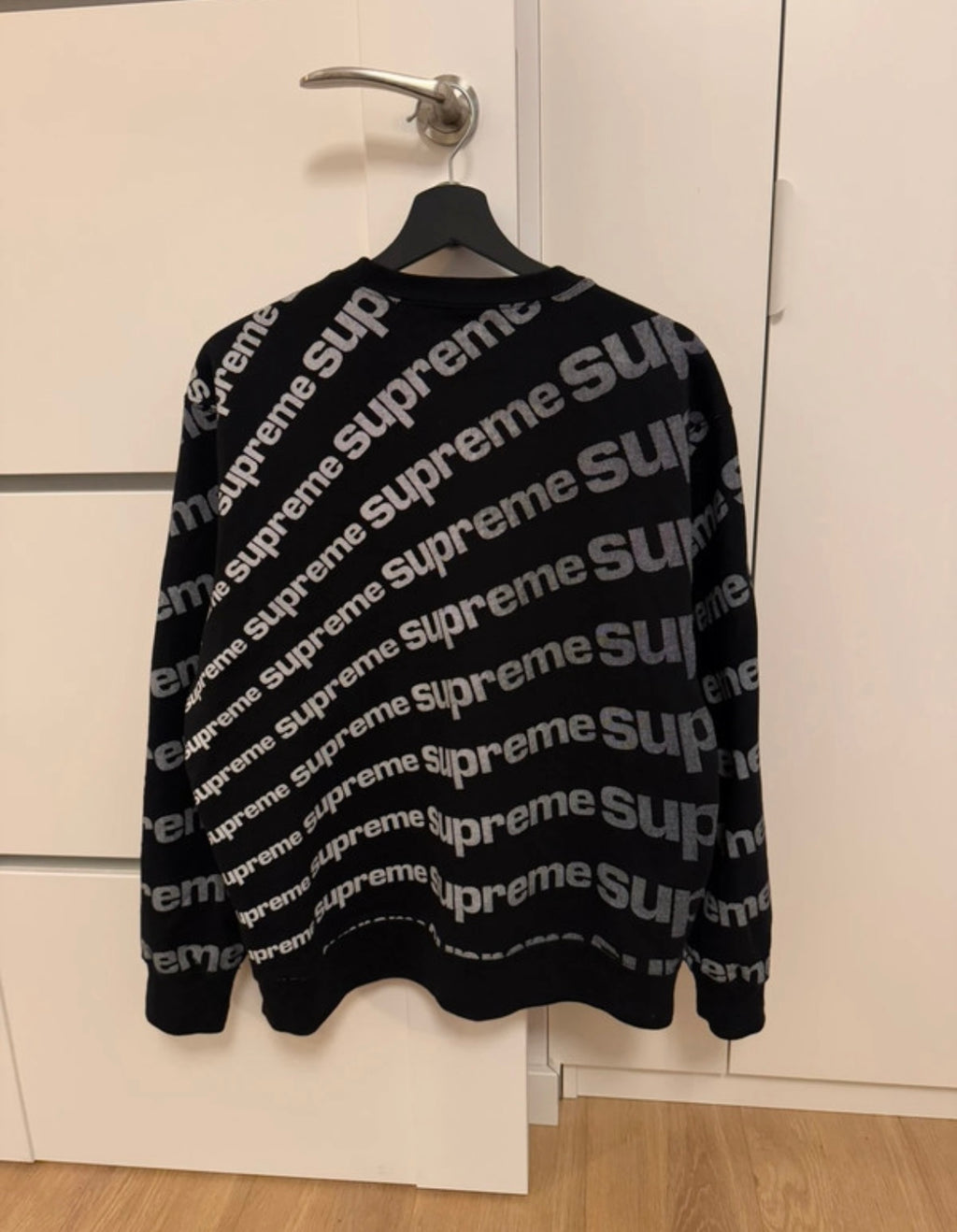 Supreme Radical crewneck