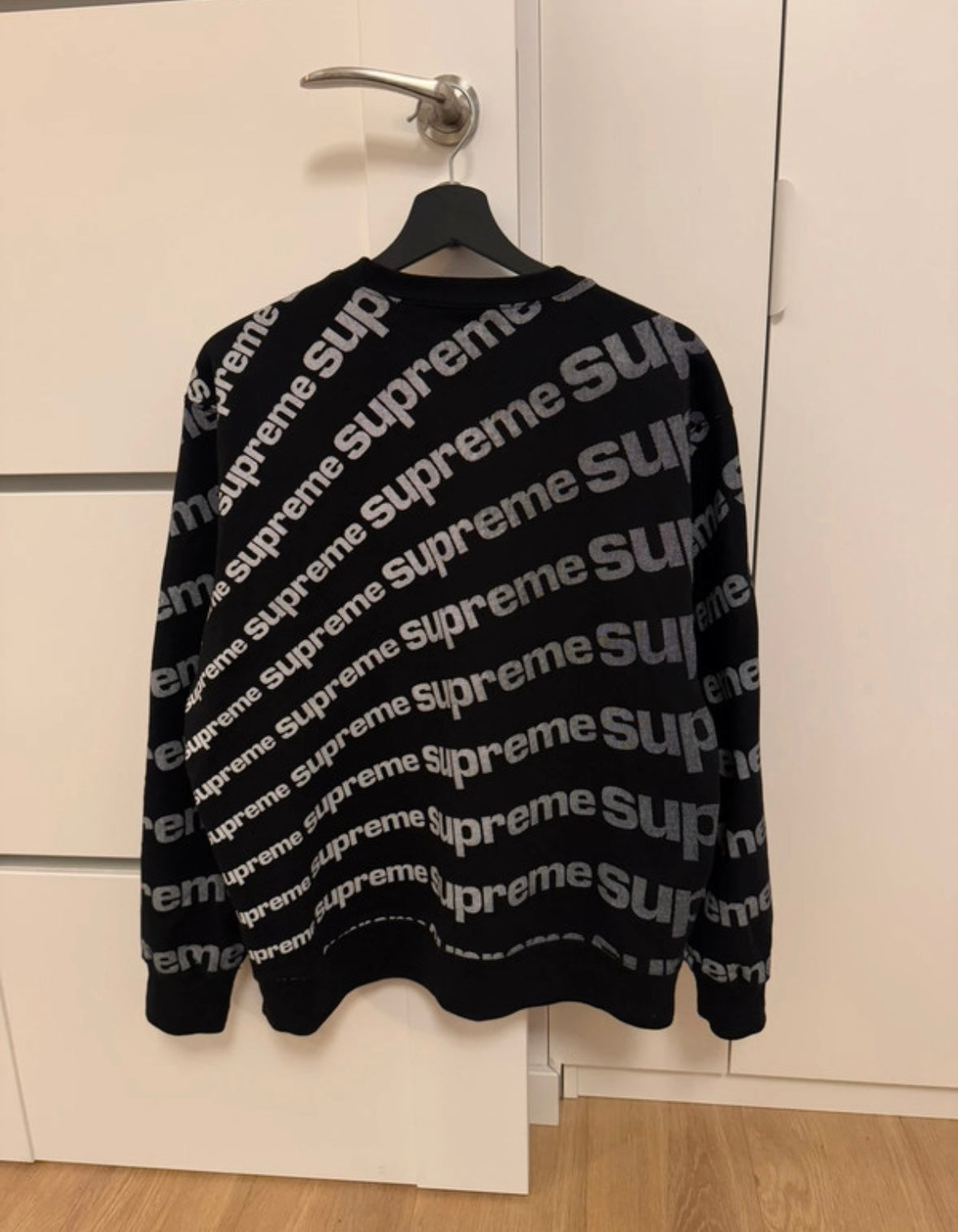 Supreme Radical crewneck